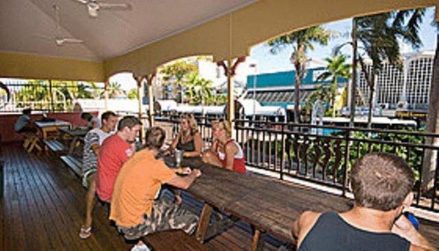 Global Backpackers Cairns Central Εξωτερικό φωτογραφία